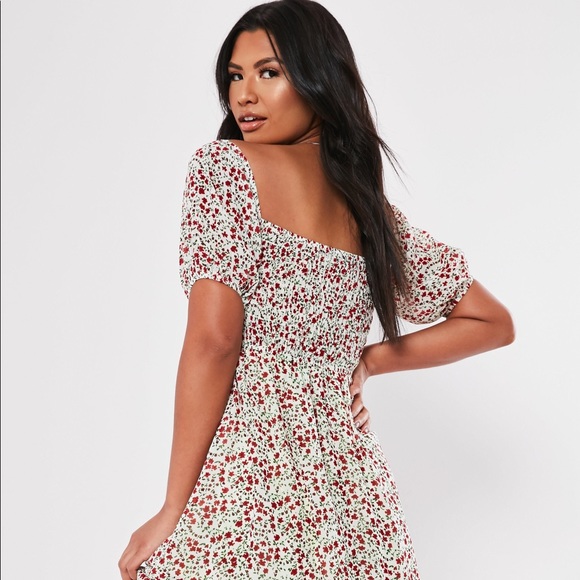 MISSGUIDED PUFF SLEEVE DRESS - Picture 1 of 3